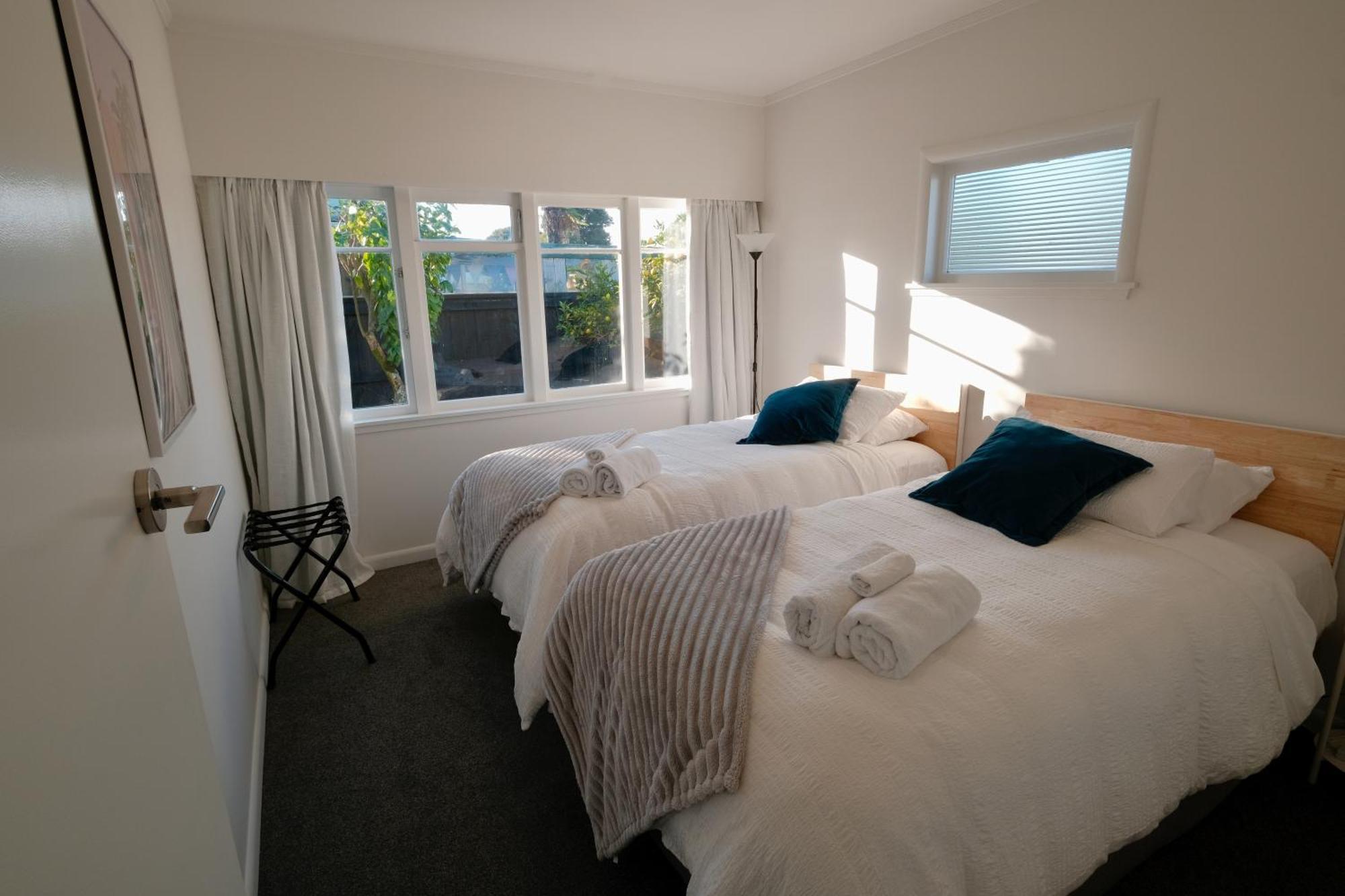 4 Bedroom In Great Location ハミルトン エクステリア 写真