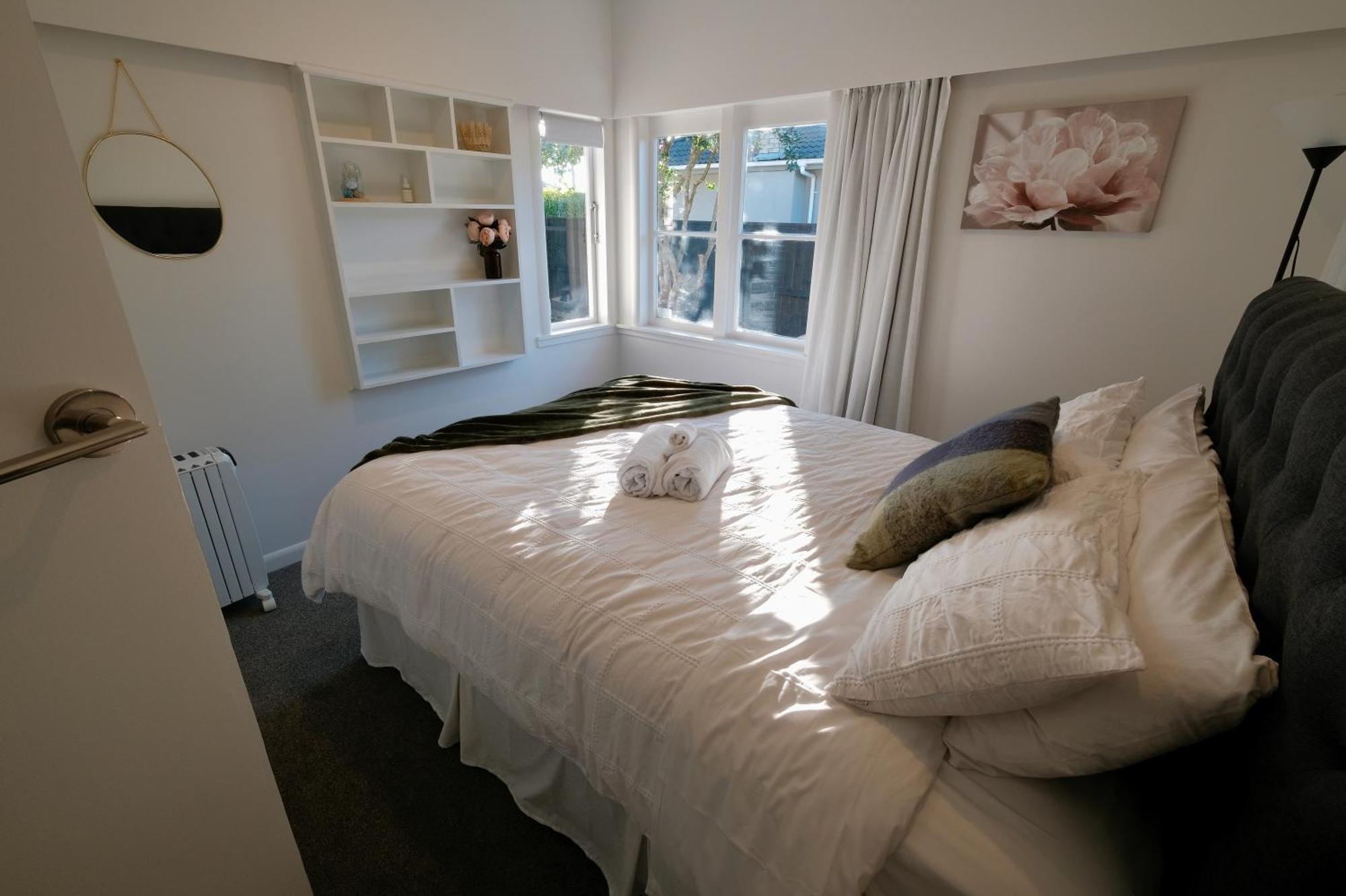 4 Bedroom In Great Location ハミルトン エクステリア 写真