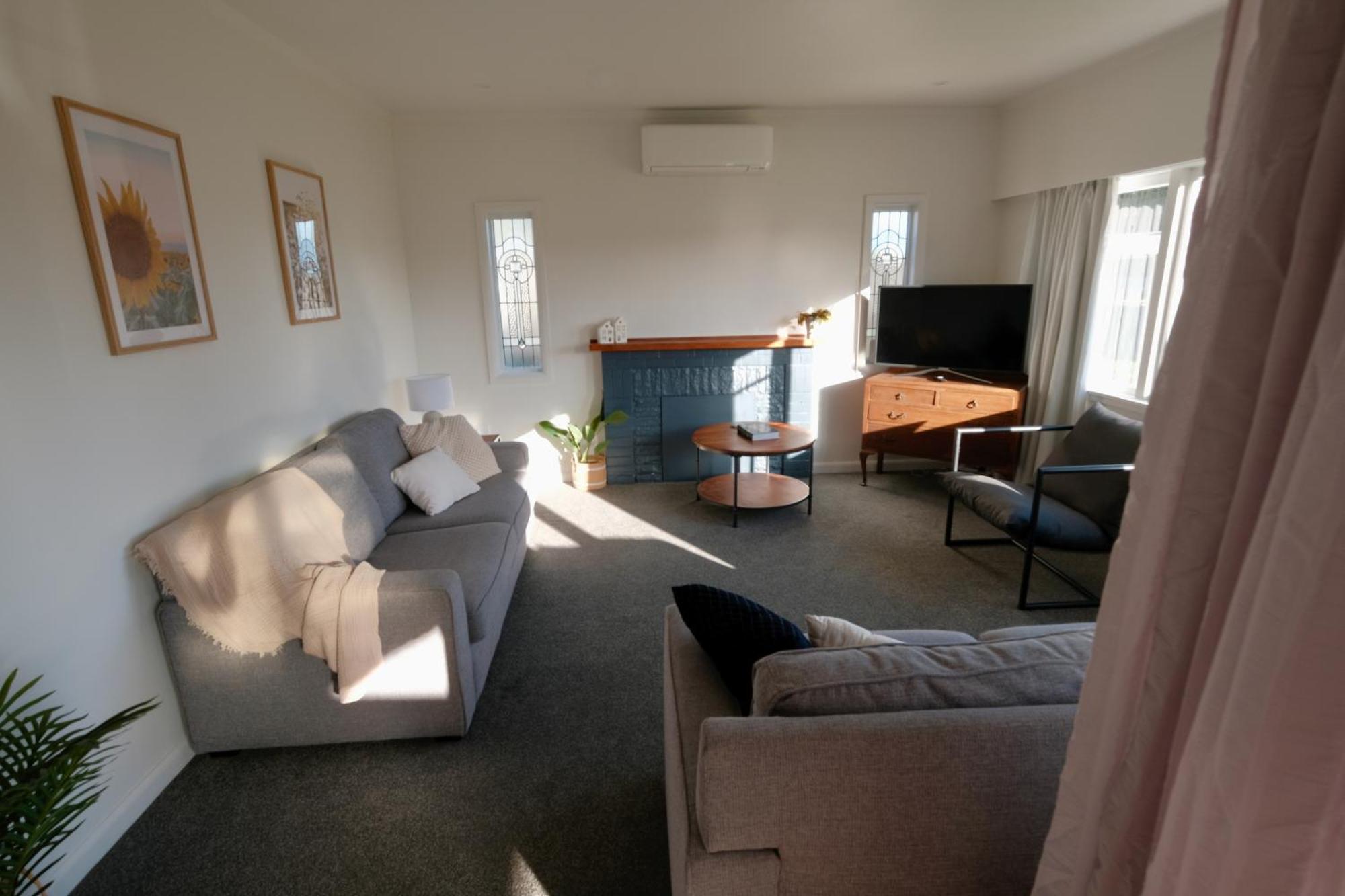 4 Bedroom In Great Location ハミルトン エクステリア 写真